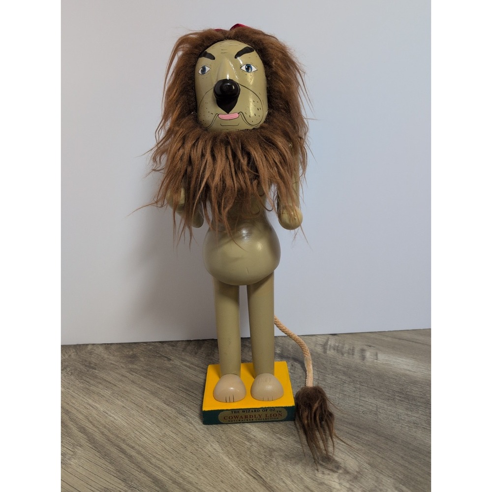 Kurt Adler Wizard of Oz Cowardly Lion Wood Nutcracker 14.5" Handcrafted with Box